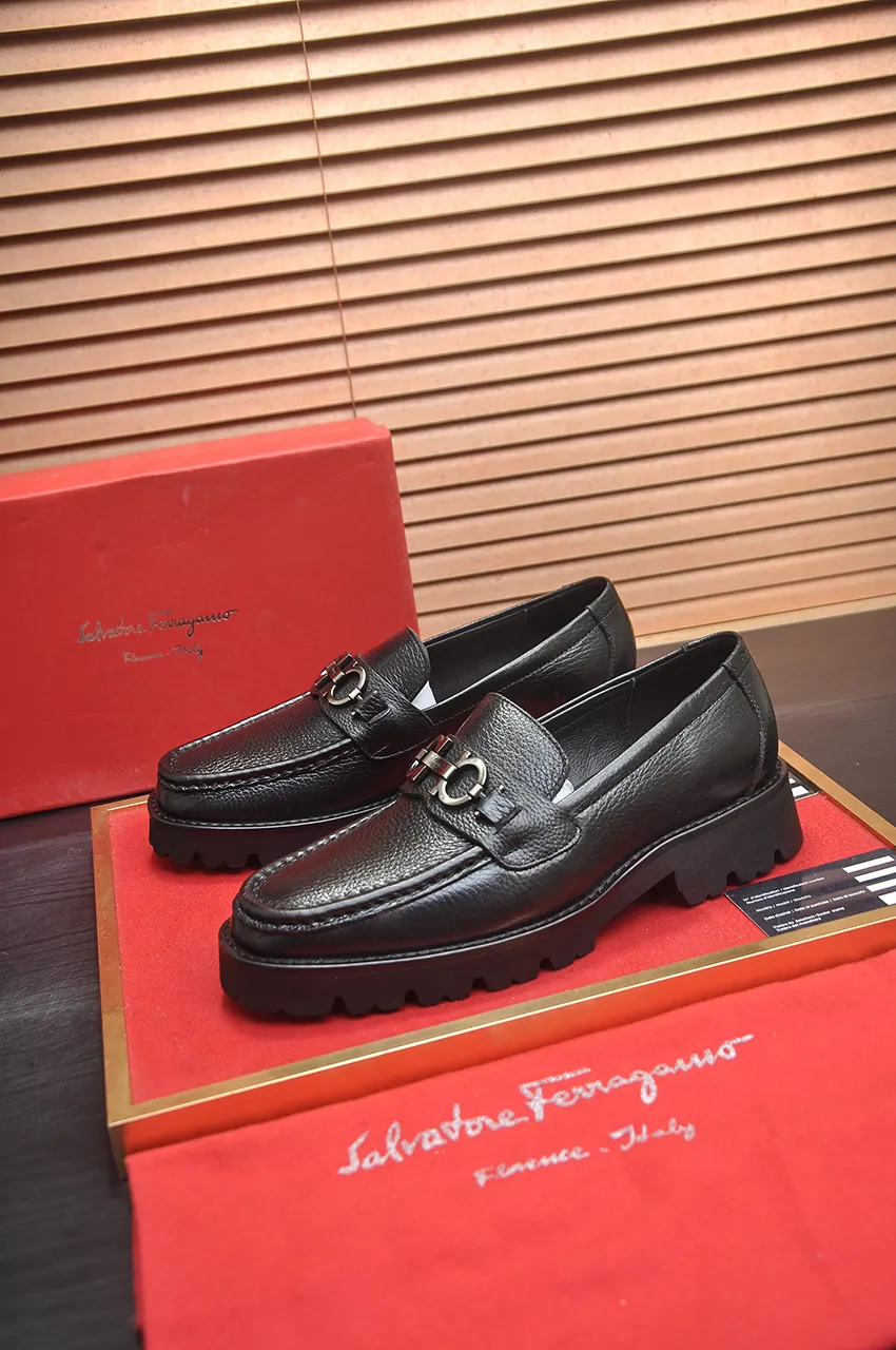 Men's shoes 💰500💶[Ferragamo/Ferragamo] The latest model in the counter. Original imported high-quality cowhide with open edges + imported 🐂 water-dyed cowhide lining + original luxury metal buckle + original combined outsole. Comparison without pressure 38--45 (45 is custom-made and cannot be returned or exchanged)